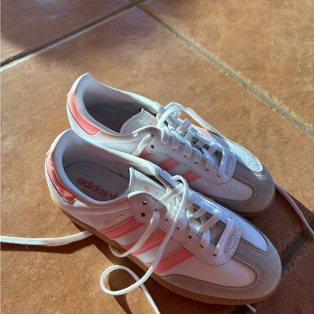 Adidas kids White and Pink Striped Sneakers - Picture 3 of 3